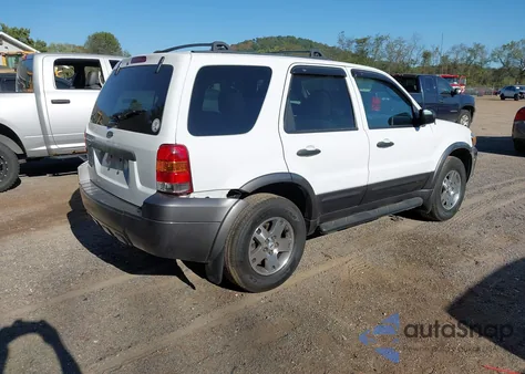 2005 Ford Escape Xlt z USA, uszkodzony, nr VIN 1FMYU93195KB02310